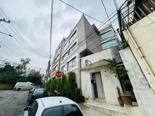 Departamento en renta en Lomas Altas!