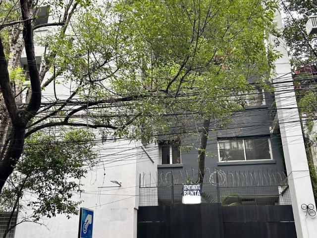 Departamento en renta en la colonia Roma super ubicacion