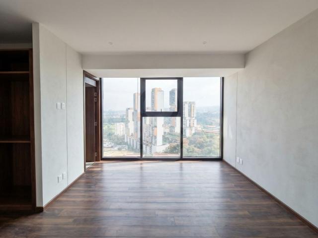 Departamento con terraza en renta en Bosque Real, Huixquilucan