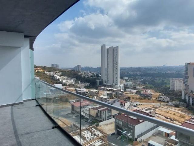 Departamento en Renta en La Vista Bosque Real de 178mts y 11mts de Terraza 2 Rec