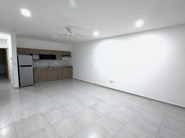 departamento en renta en montebello dos habitaciones semi amueblado