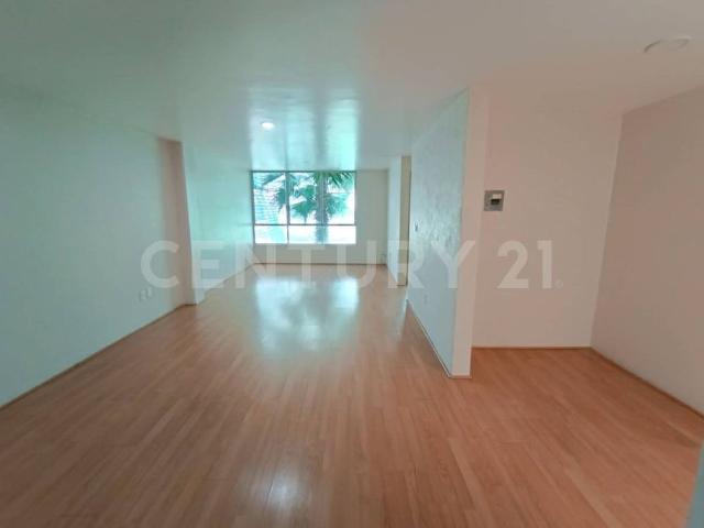 Departamento en Renta en San Lucas Tepetlacalco, Tlalnepantla, Edo. Méx