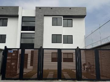 DEPARTAMENTO EN RENTA EN PLANTA BAJA EN RESIDENCIAL ESMERALDA