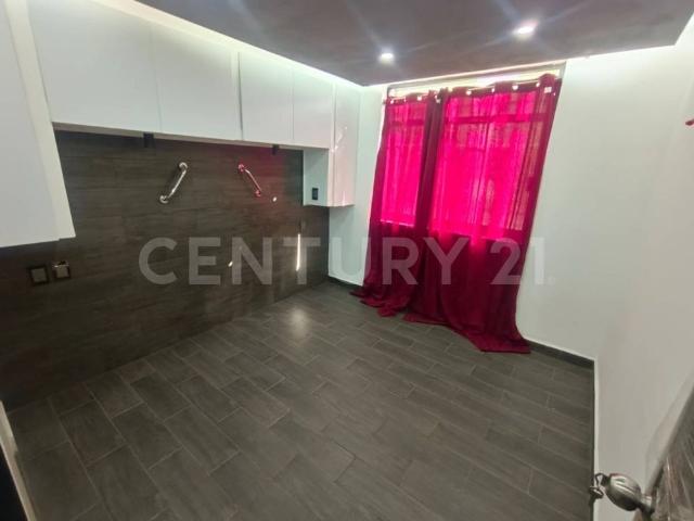 Departamento en Renta en Prados Del Rosario, Azcapotzalco, CDMX