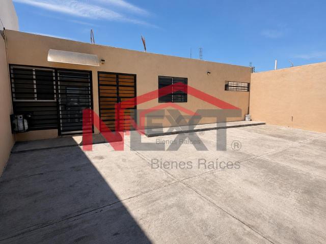 Departamento en Renta en Ramos Arizpe, Del Valle,, 220.00 m2 terreno, 220.00 m2 construcción