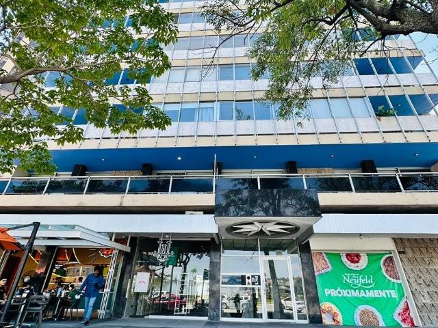 DEPARTAMENTO EN RENTA EN TORRE MINERVA FRENTE A LA GLORIETA