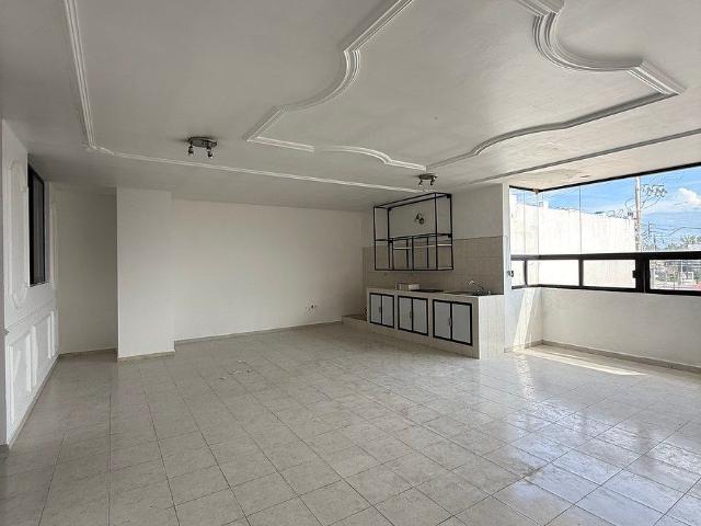 DEPARTAMENTO EN RENTA EN VERSALLES 2DA SECCIÓN