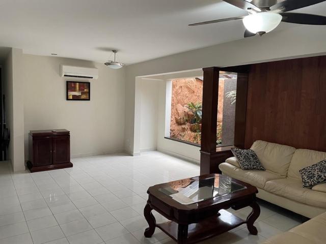 Departamento en renta en Vista Hermosa, Monterrey, Nuevo León