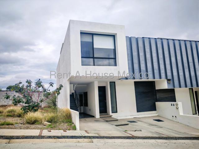 Departamento en Renta en Vista Real, Queretaro