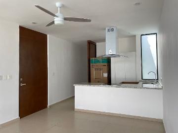 DEPARTAMENTO EN RENTA EN ZONA COUNTRY CLUB MUY CERCA DE UNIVERSIDAD MAYAB