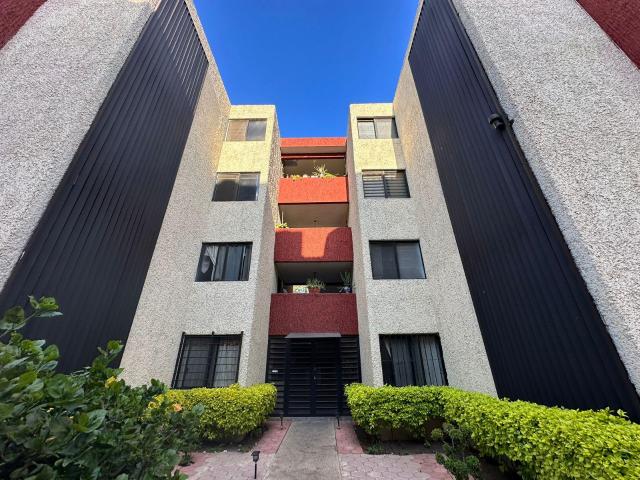 Departamento en renta en zona norte y con seguridad 24 horas, Torres del Lago, cerca de Parque Carcamos