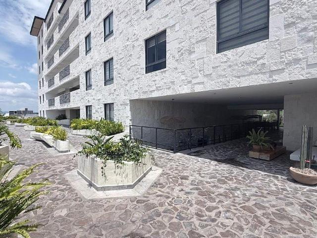 Departamento en Renta en Zibatá con Estudio y Vista al Golf