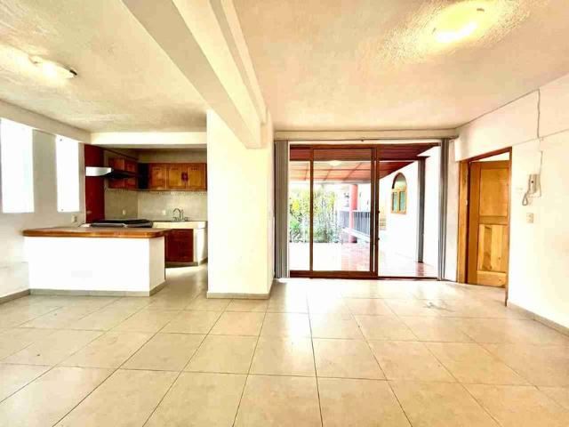 Departamento en renta Edaclawthone, Calle Benito Juárez, La Capilla, Valle De Bravo, México, 51200, Mex