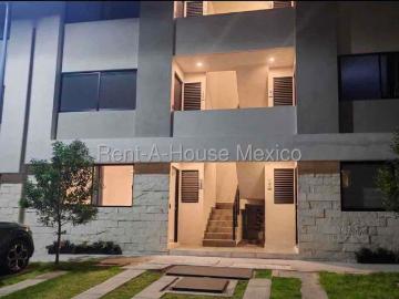 Casa en renta Fraccionamiento El Campanario, Municipio De Querétaro