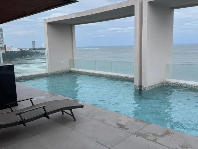 Departamento en Renta Frente al Mar en Playa de Oro Mocambo, Boca del Río