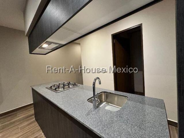 Departamento en renta Hacienda De Valle Escondido, Ciudad López Mateos, Estado De México, México