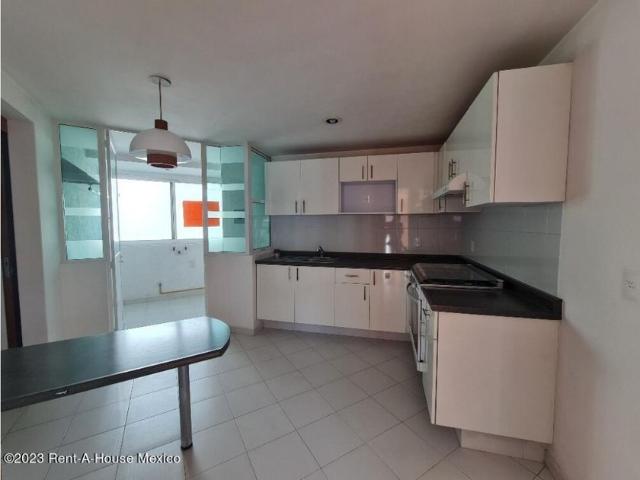 Departamento en renta Lomas De Tecamachalco Secc Cumbres, Huixquilucan