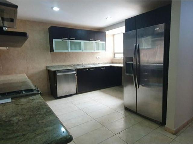 Departamento en renta Lomas De Tecamachalco Secc Cumbres, Huixquilucan