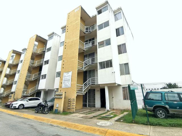 Departamento en renta semiamueblado en Toluquilla