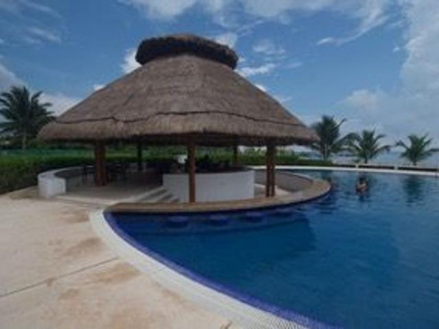 Departamento en renta Supermanzana 84, Distrito 3, Cancún, Benito Juárez, Quintana Roo, 77525, México