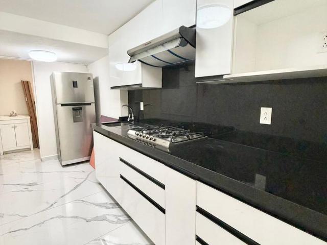 DEPARTAMENTO EN RENTA RECIEN REMODELADO