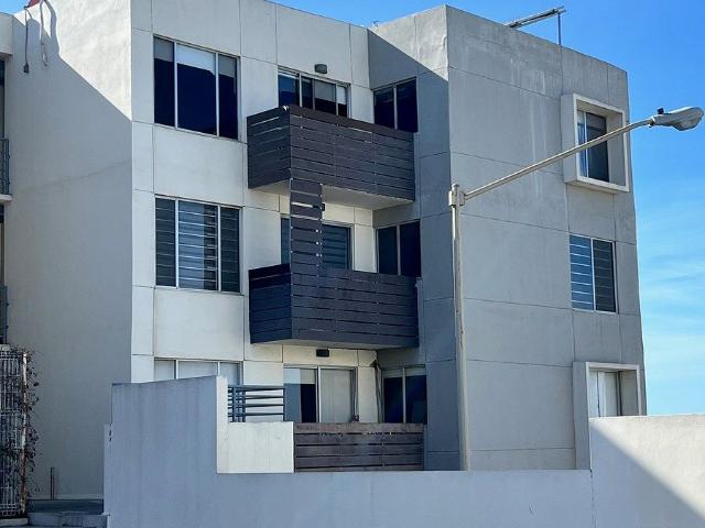 DEPARTAMENTO EN RENTA REMODELADO