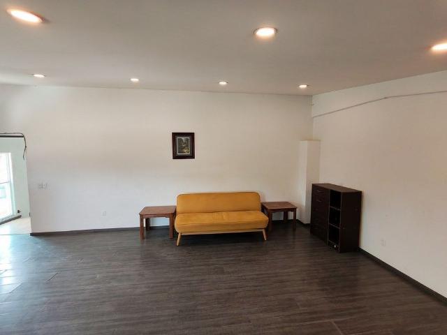 DEPARTAMENTO EN RENTA TIPO LOFT EN CUAUTILÁN en calle cerrada