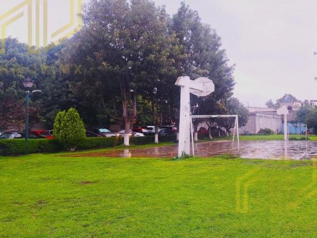 Departamento en Residencial Venecia, Lomas Estrella