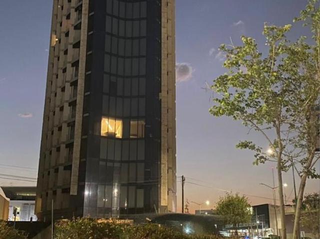 Departamento en Torre Adamant con 2 ba?os y 2 cajones de estacionamiento