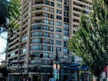 Apartamento en arriendo en Población Francisco Encina - Estacionamiento