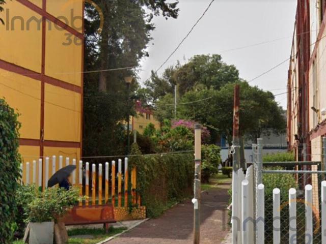 Departamento en Unidad Kennedy