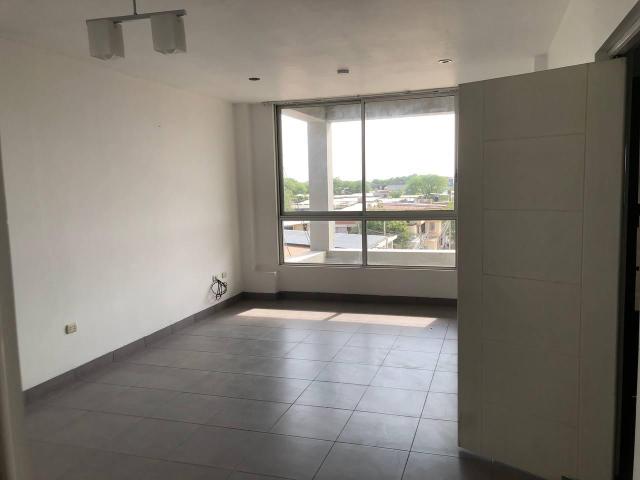 Departamento en Urb. Miraflores, Calle Geranios