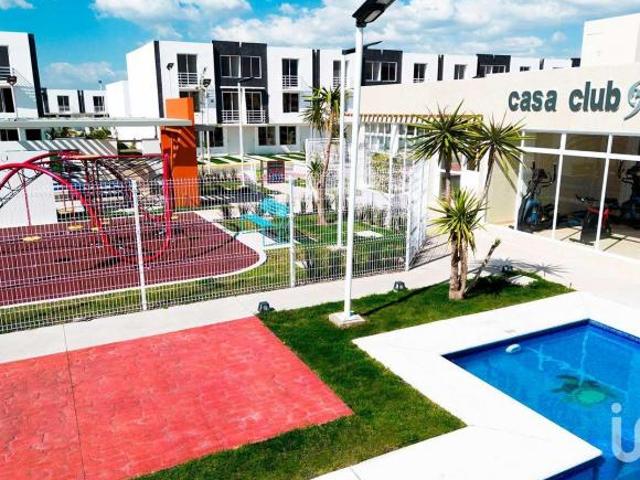 Departamento en VENTA, 2 Recámaras NIVEL 3 Clusters privados y Casa Club con ALBERCA NUEVO