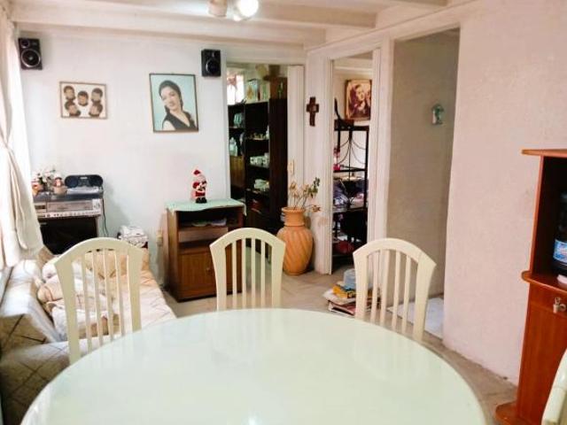 DEPARTAMENTO EN VENTA 4