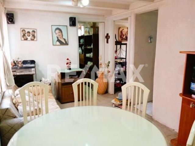 DEPARTAMENTO EN VENTA 4