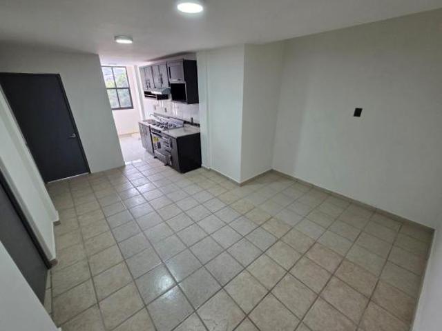 DEPARTAMENTO EN VENTA COL. ERMITA ZARAGOZA, IZTAPALAPA