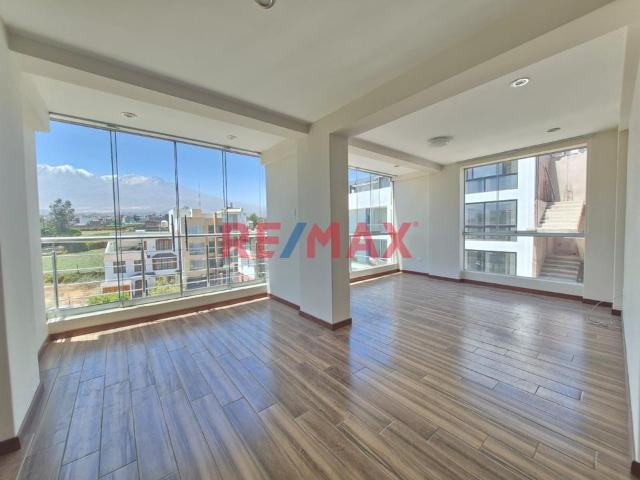 Departamento En Venta Con Ascensor Directo, Cochera Y Vista Panorámica