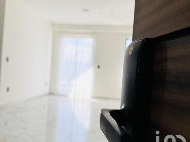 Departamento en Venta con Elevador y Roof Garden en Salida a Quiroga, Morelia