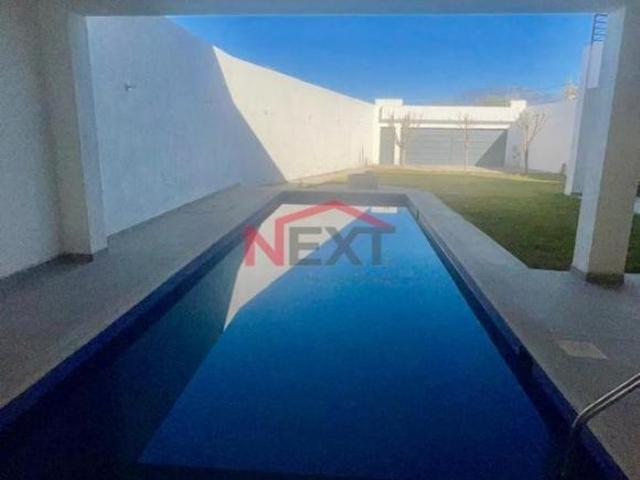 DEPARTAMENTO EN VENTA CON JARDÍN Y ALBERCA EN TORRECILLAS Y RAMONES