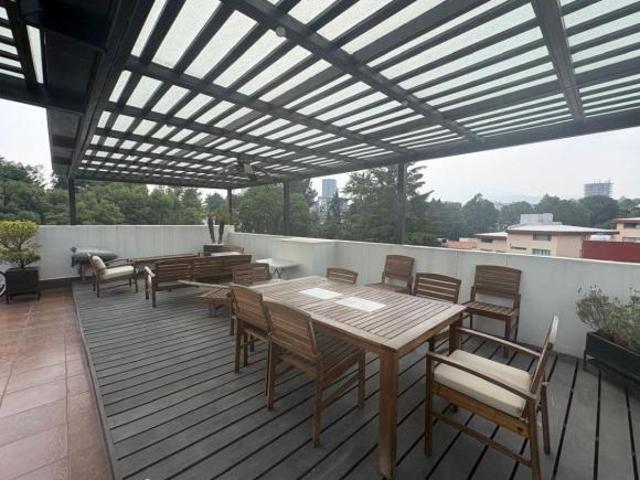 Departamento en Venta con Roof privado en Calz. Desierto de los Leones