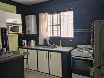 Piso en venta en Barrio El Pilar
