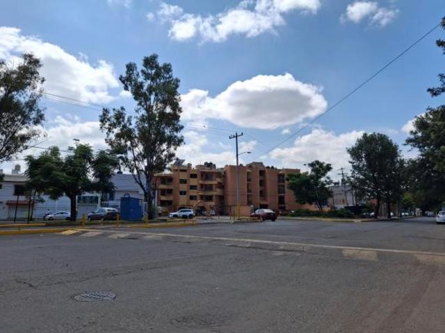 Departamento en venta Cd. Deportiva 4