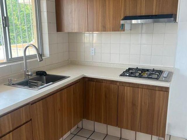 DEPARTAMENTO EN VENTA A DOS CUADRAS DE LA ESTACION ISLA RAZA