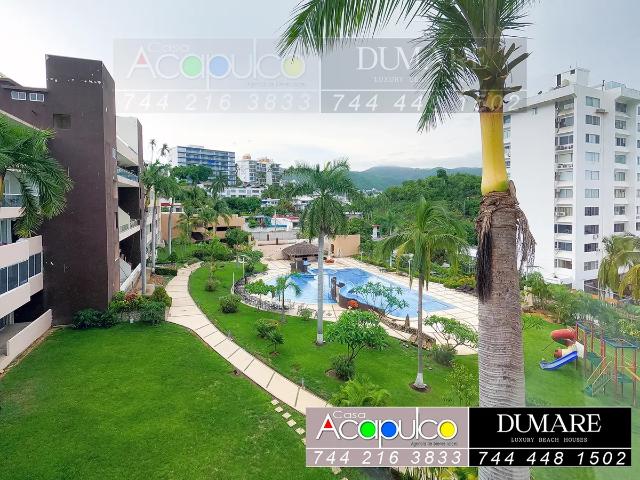 Departamento en venta, amplio jardín y alberca, Club Deportivo, Acapulco