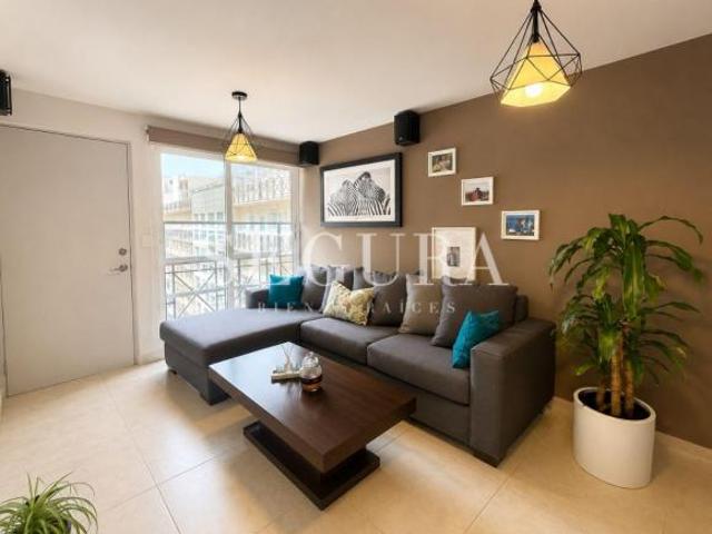 Departamento en Venta | Áreas Comunes, Juegos Infantiles y Balcón