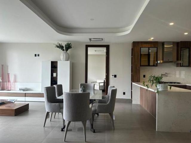 Departamento en Venta blvd Garza Sada zona dorada de León