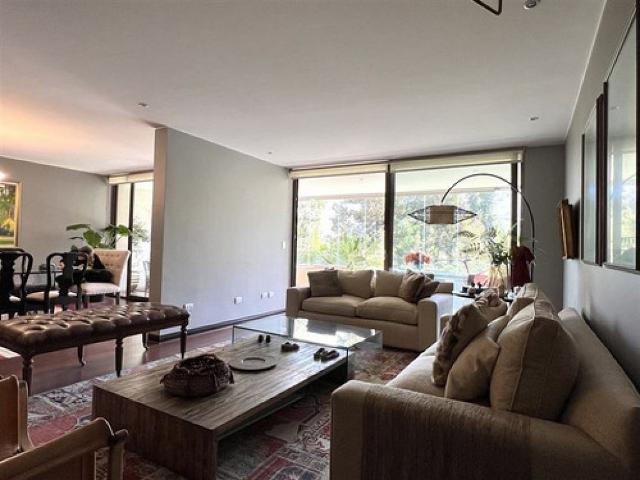 Departamento en venta de 3 dorm. en vitacura
