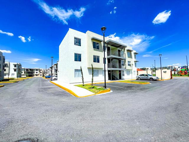 Departamento en venta de 3 habitaciones con estacionamiento privado y amenidades Tec?mac, Estado de M?xico