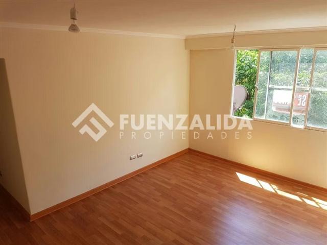 Departamento en venta de 2 dorm. 1 baño Metro Los Heroes | 2 dormitorios por 2100.00 en Santiago