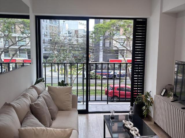 Departamento en venta de 57m2 en la Av. San Felipe cuadra 7, cerca a la Av. Salaverry